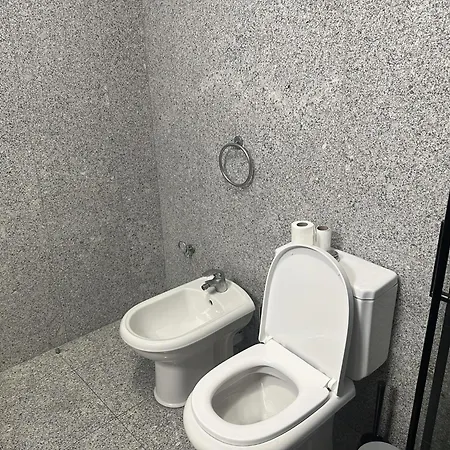 בית הארחה Mindelo מינדלו